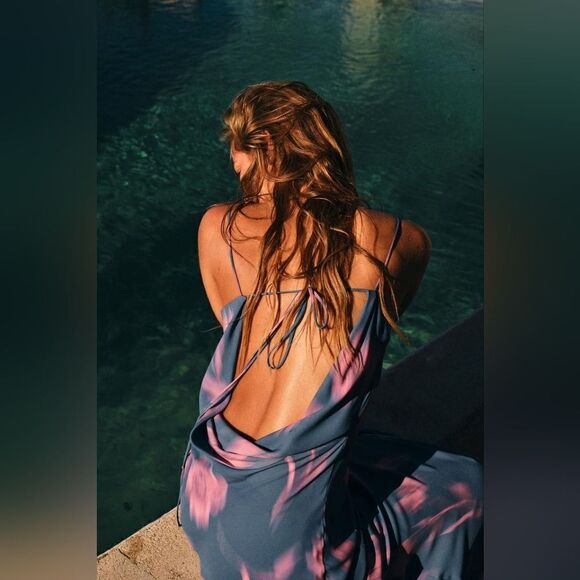 Zara FLOWY NECKLINE PRINTED DRESS - Picture 5 of 11